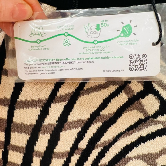 NWT Guess Posie Jacquard Skirt Black and Cream Size XSmall - Picture 7 of 8